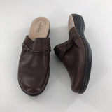 9.5 Leather clogs