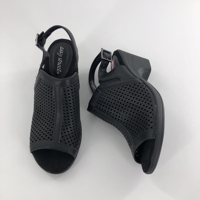 9 Perforated sandle