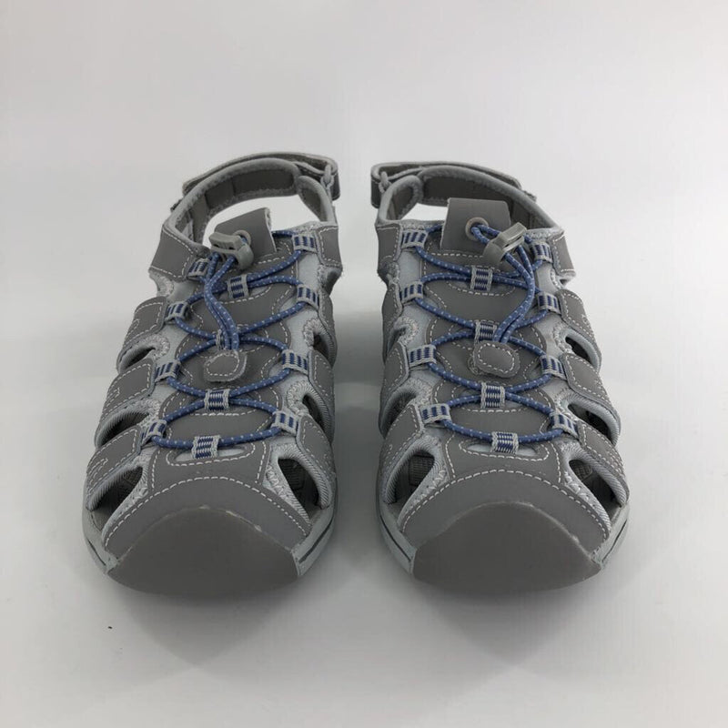 8 Sport sandals