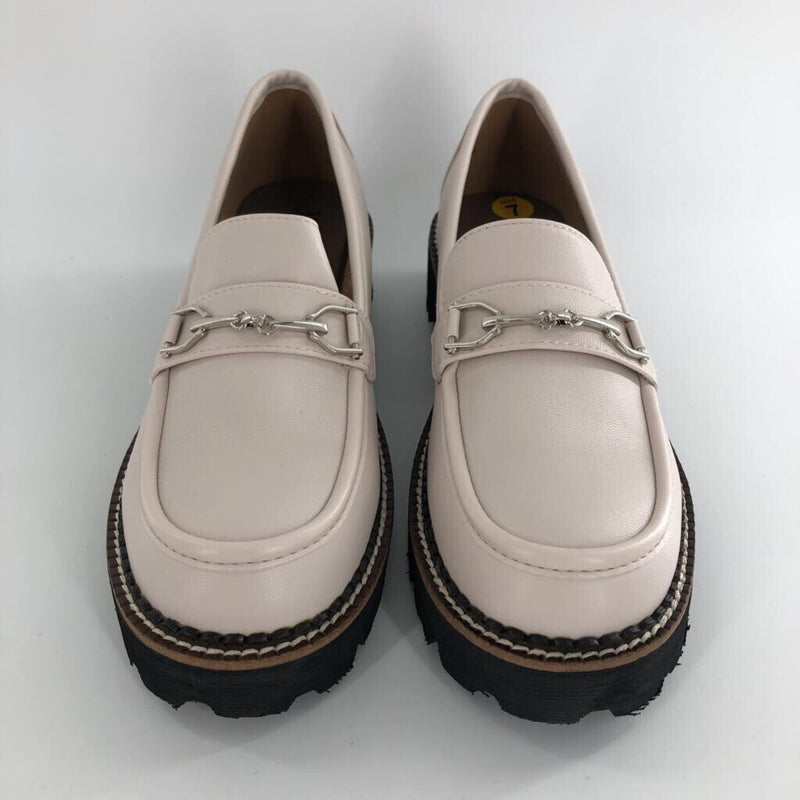 7 Slip on loafer