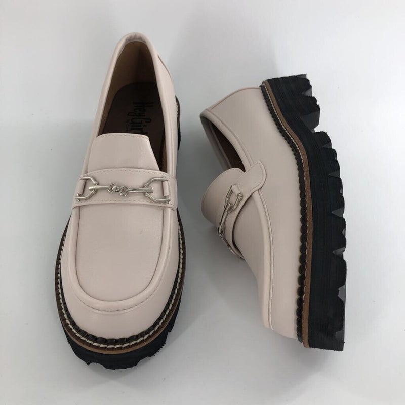 7 Slip on loafer