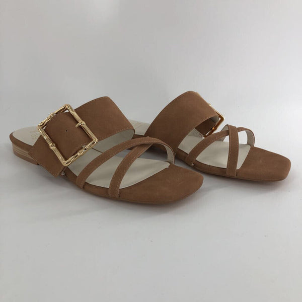 9 Gold buckle sandal