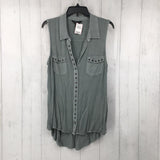 XL Grommet button down slvls top