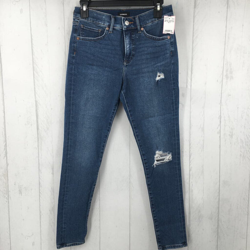 4 Mid rise skinny jean