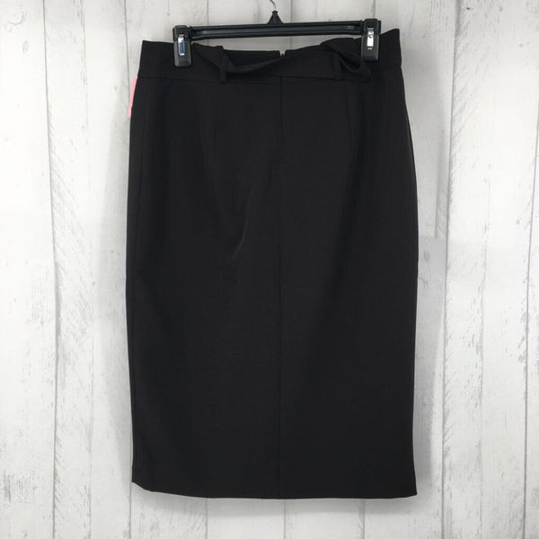 6 Belted skirt