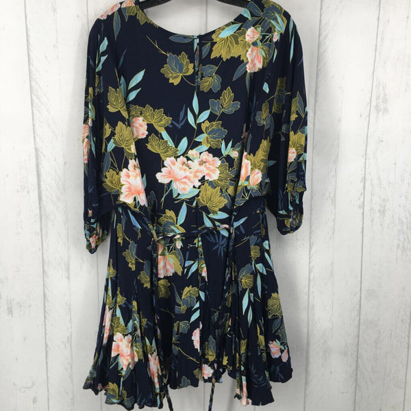 L s/s floral pleated dress w/ belt