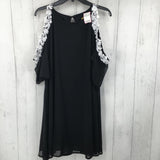 XL lace trim s/s cold shoulder dress