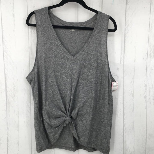 XXL v-neck knotted tank