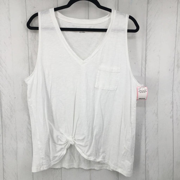 XXL v-neck knotted tank