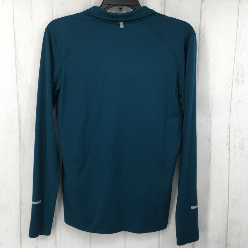 M quarter zip top