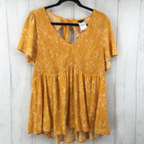 1 s/s flower print smocked top