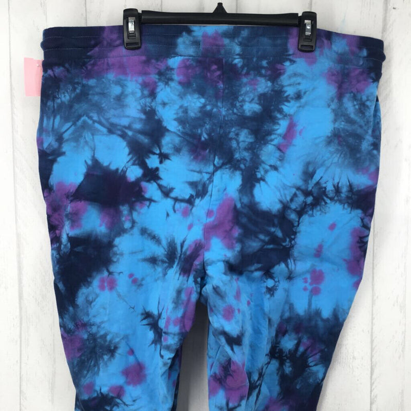 3 tie-dye joggers