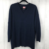 1x 100% cashmere v-neck sweater