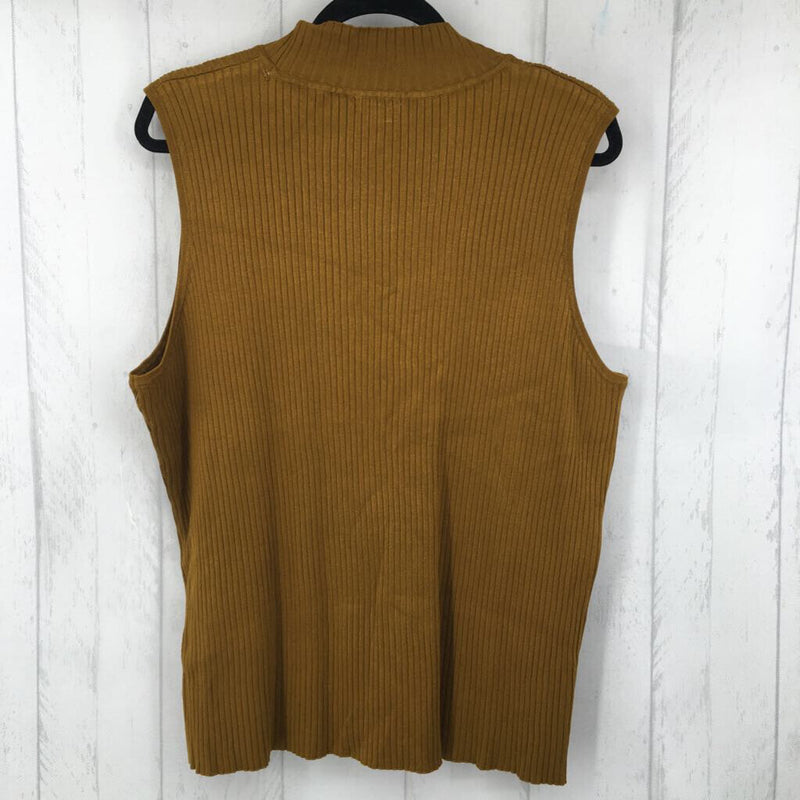 R28 3x ribbed mock neck tank