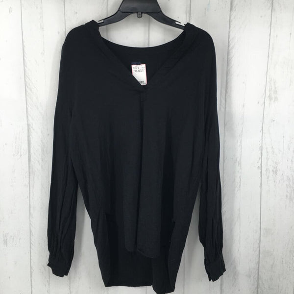 M l/s v-neck top