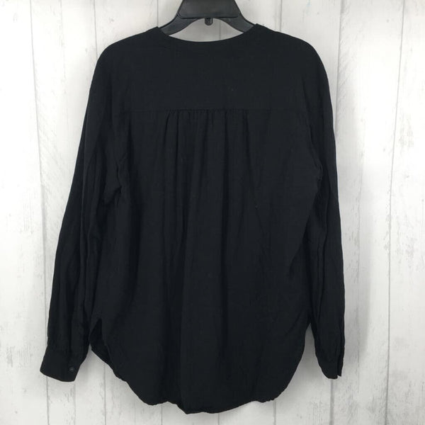 M l/s v-neck top