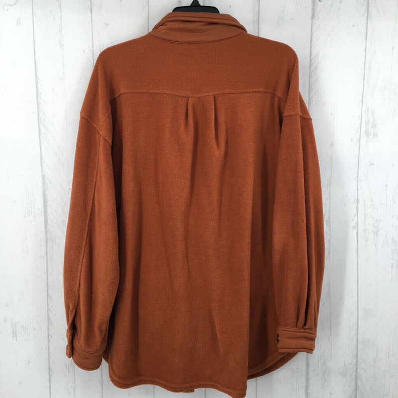 L Button down l/s top