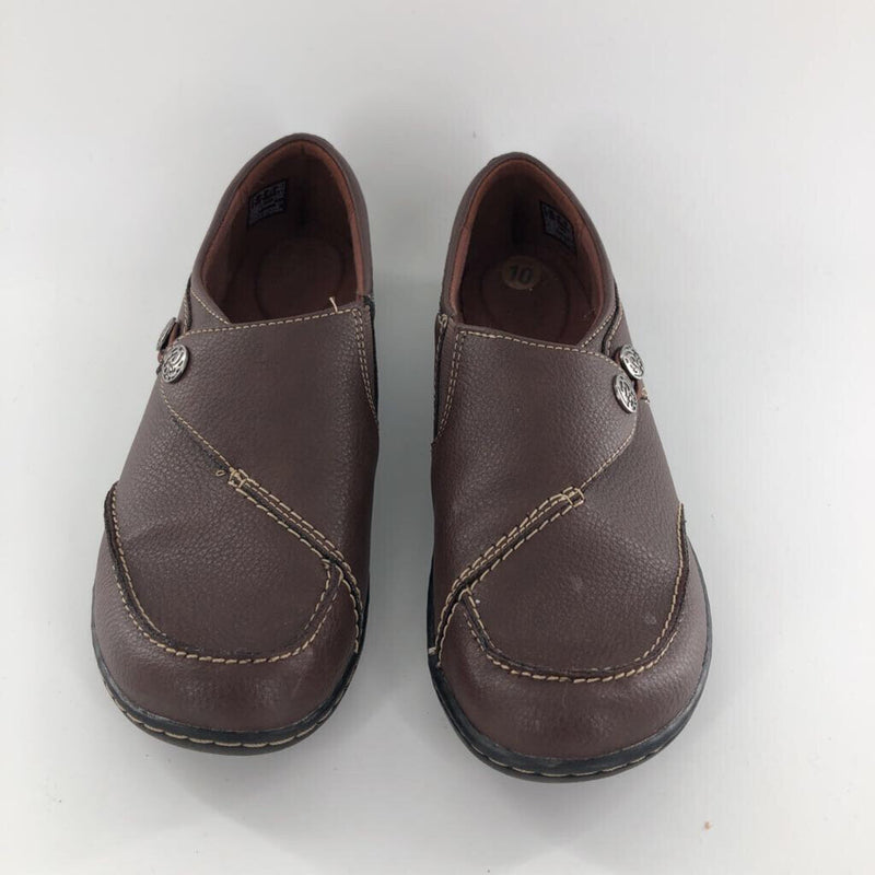 10 Leather loafer