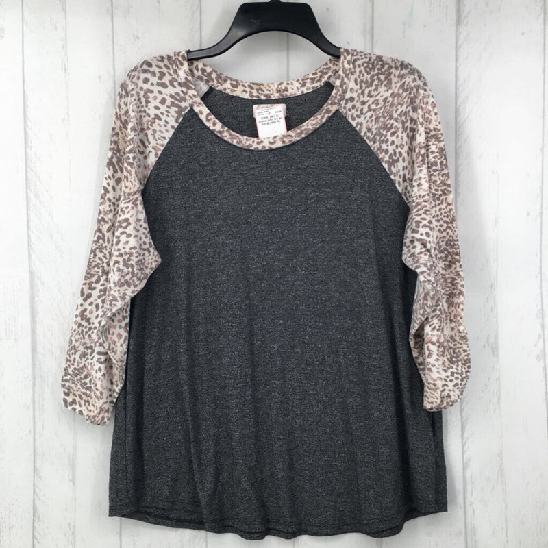 XL Animal print 3/4 slv top