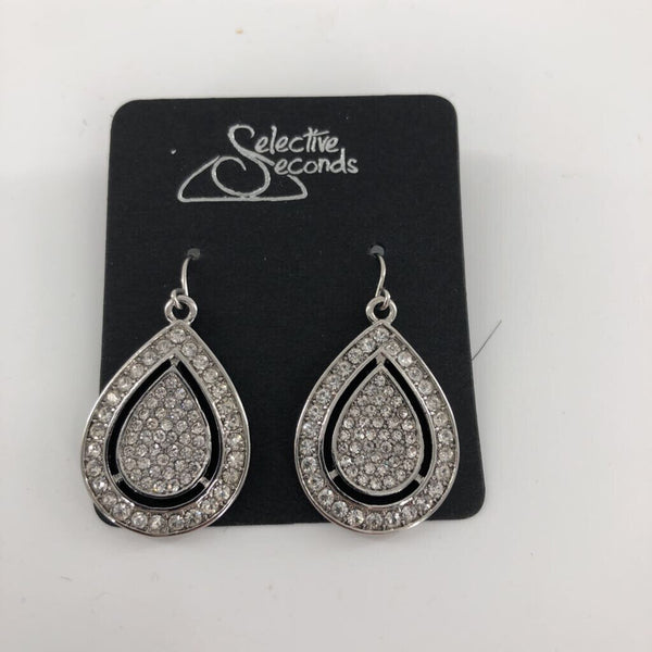 Premier Design crystal teardrop shape earrings