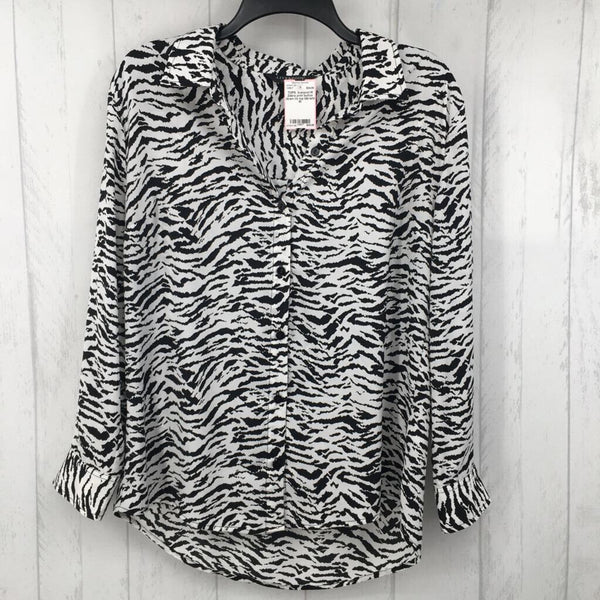 M Zebra print button down l/s top