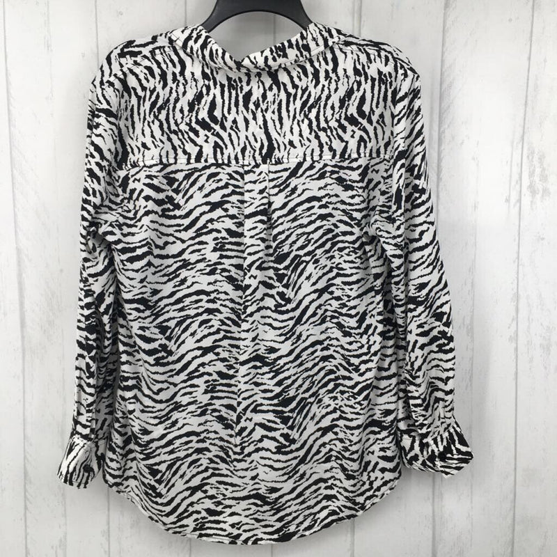 M Zebra print button down l/s top