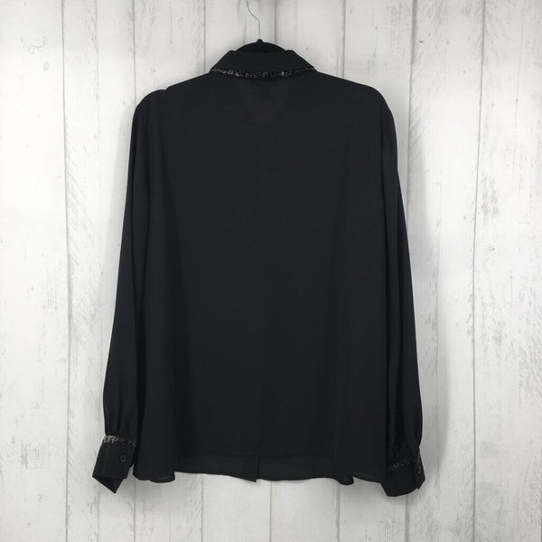 XL Semi-sheer button down l/s top