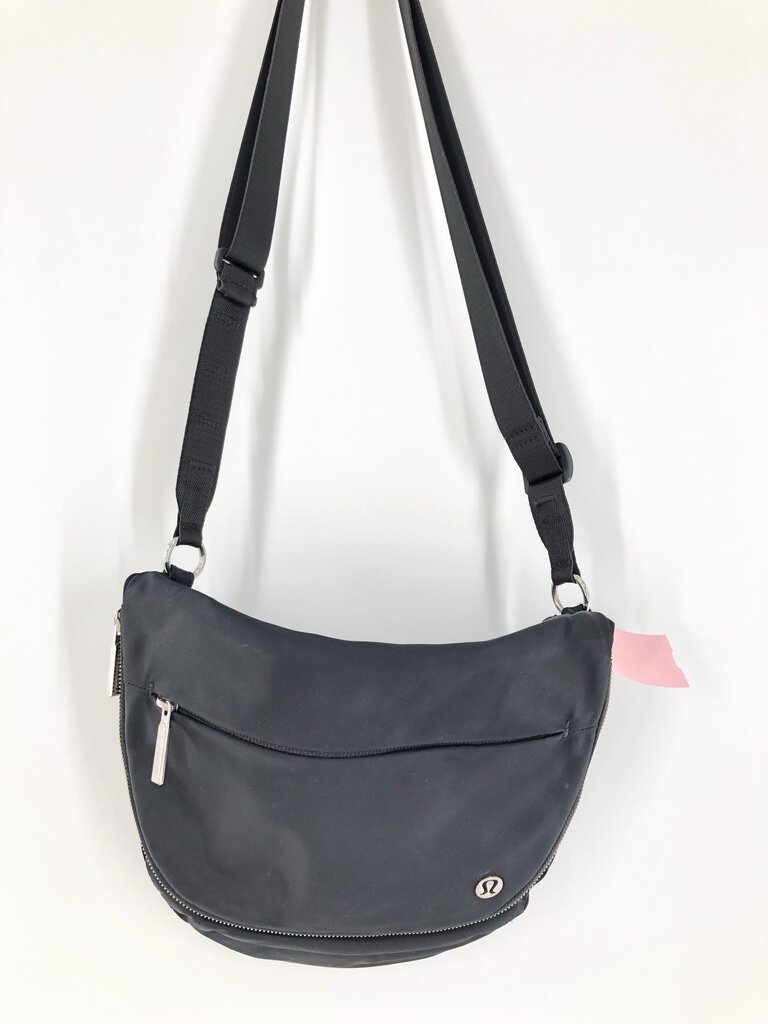 zip around crossbody