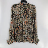 XL Animal print button down l/s top