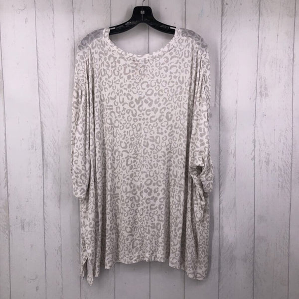 XL/1x s/s animal print oversized top