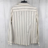 16 Striped button down l/s top