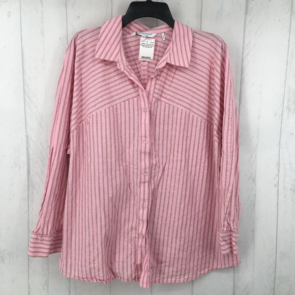 16 Striped button down l/s top