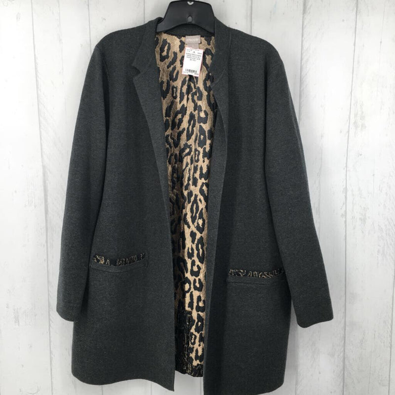 2(L) Animal print cardi