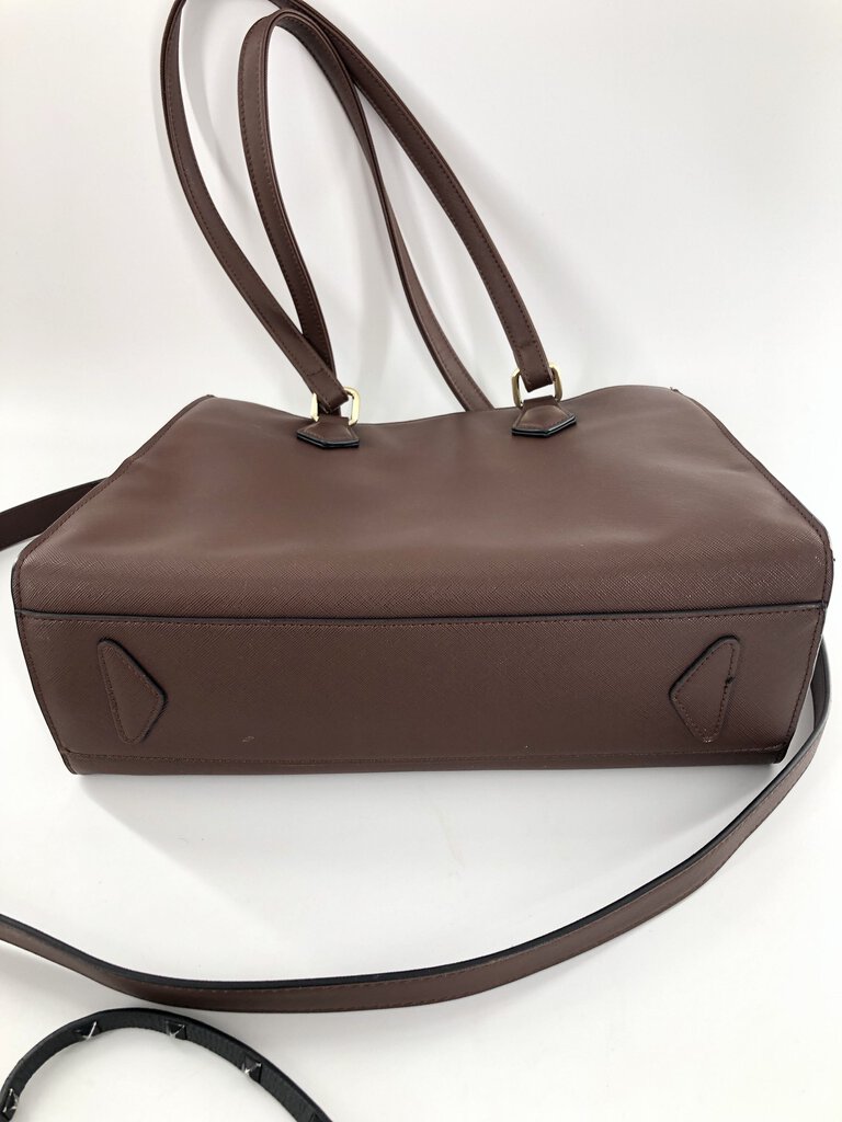 Conceal carry leather handbag