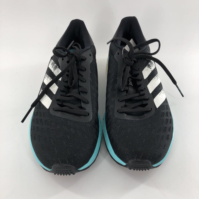 9.5 Lace up sneaker