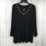 3(XL) Grommet l/s top