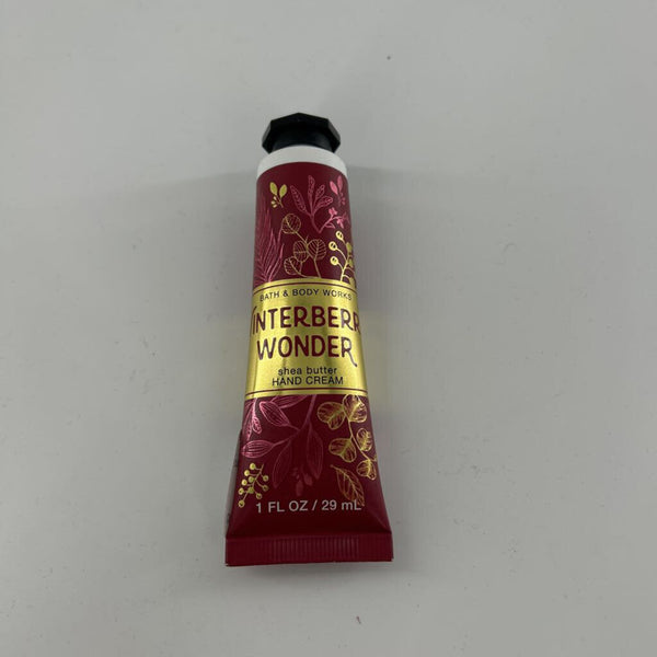 B&BW hand cream winterberry wonder 1 oz