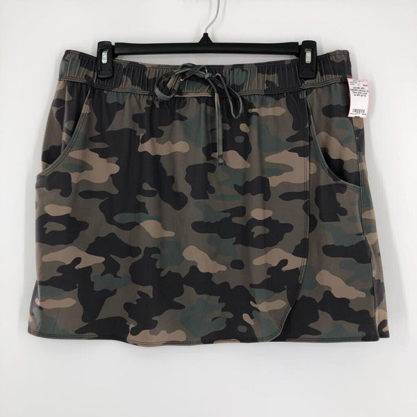 XL Camo print cover up skirt