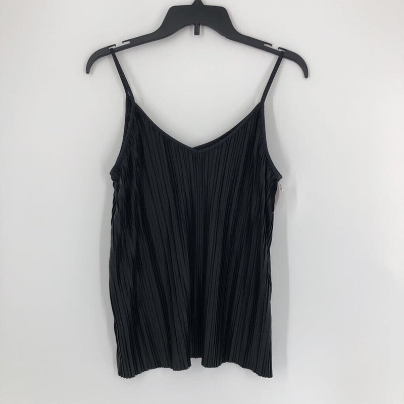 M Pleated cami