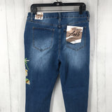 R40 8 Flo embroidered jean