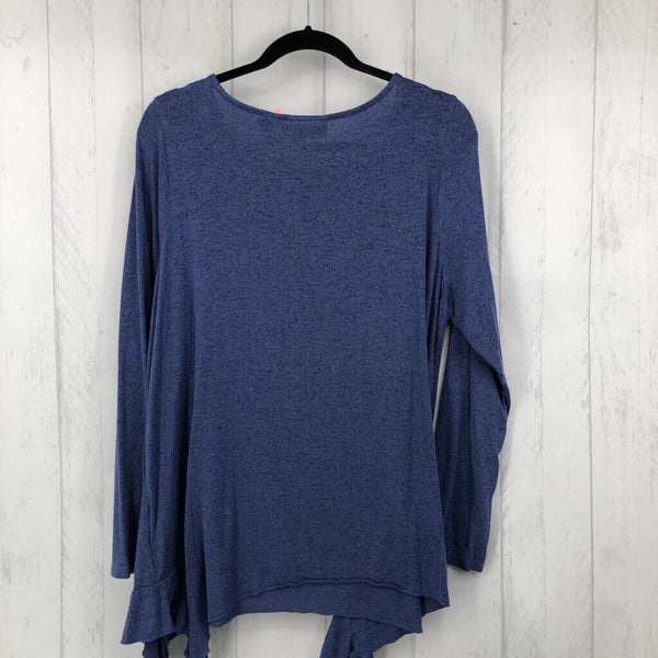 L Ruffled hem l/s top