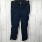 10 slim leg jeans