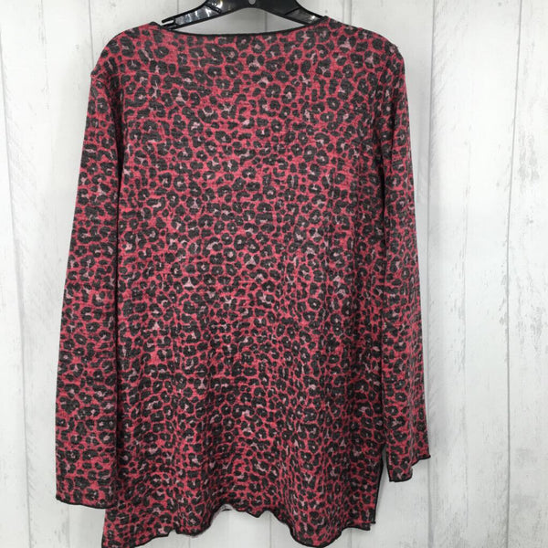 XL Animal print l/s top