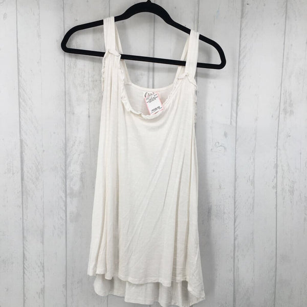 2X Ruffled tank