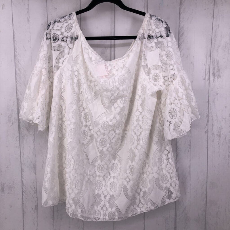 L/XL s/s lace keyhole top