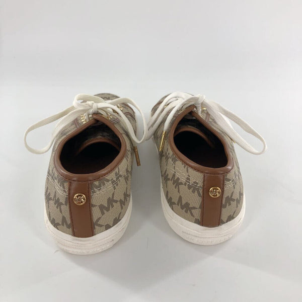 7.5 monogram sneakers