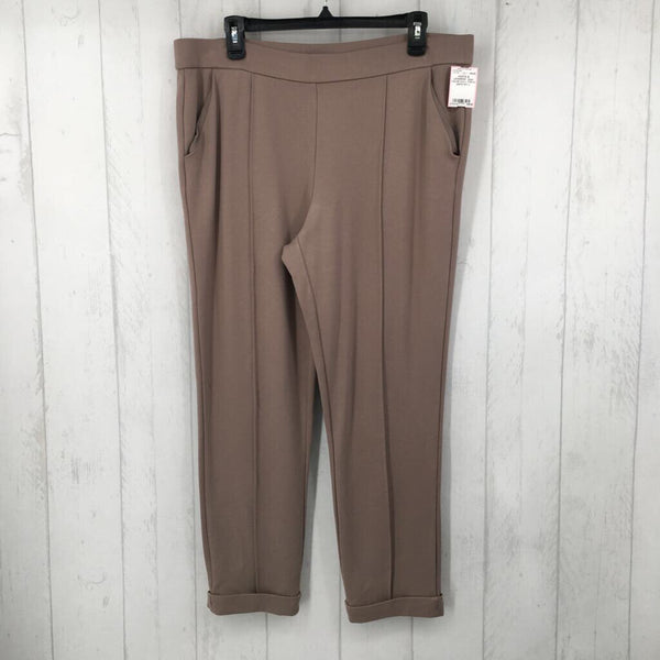 L Pull-on pants