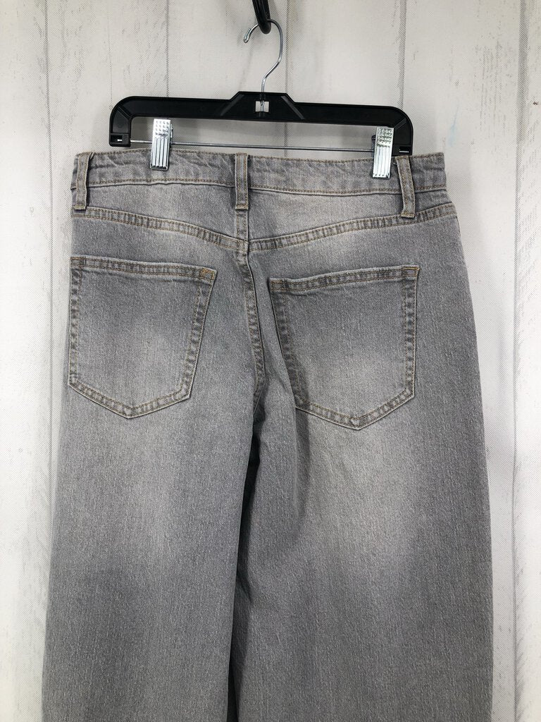 4 Mid-rise straight leg jeans