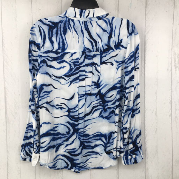 1(M) Printed button down l/s top