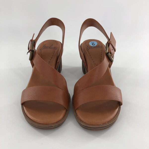 6 Block heel buckle strap sandal